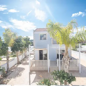 Villa Tonia Seaview, Protaras